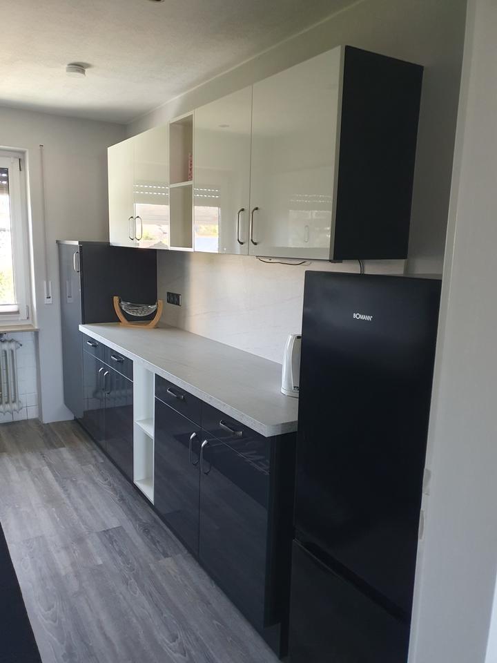 Helles Zimmer in ruhiger WG, saniert, Warmmiete, alles inkl.