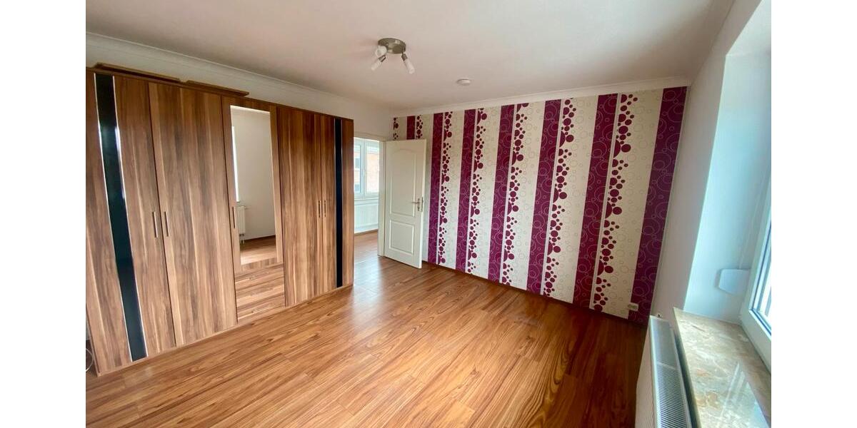 Etagenwohnung Tellingstedt - 4 Zimmer, 120 m&sup2;, 1.100&euro; | Angebot:26238996