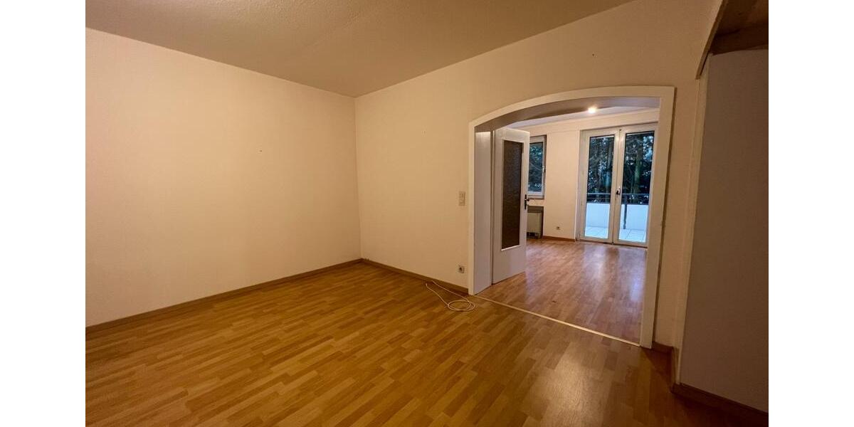 Erdgeschoßwohnung Fulda Aschenberg - 5 Zimmer, 160 m&sup2;, 1.275&euro; | Angebot:25378028