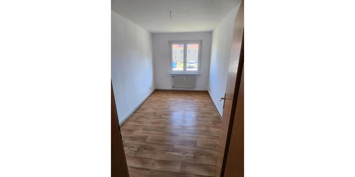 Erdgeschoßwohnung Halberstadt - 2 Zimmer, 44 m&sup2;, 305&euro; | Angebot:26285243