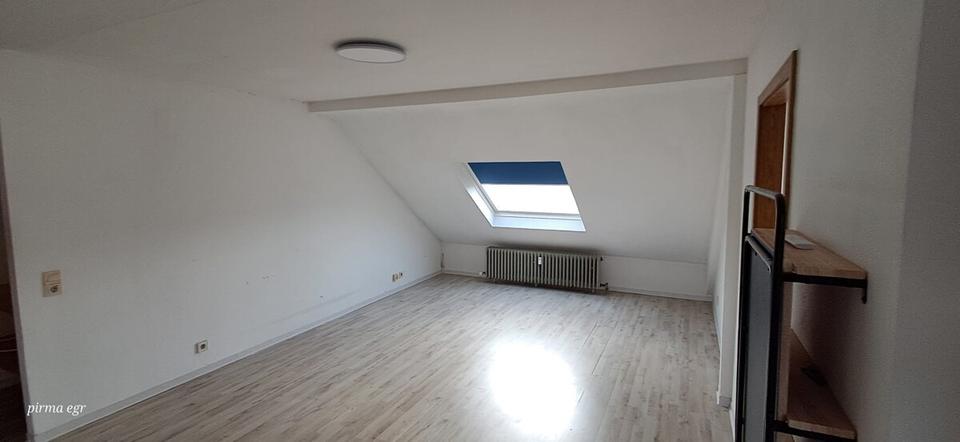 Dachgeschoßwohnung Saarbrücken - 1 Zimmer, 65 m&sup2;, 600&euro; | Angebot:25611704