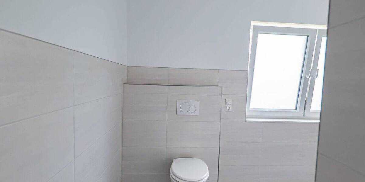 Etagenwohnung Hemmoor Warstade - 3 Zimmer, 96 m&sup2;, 1.055&euro; | Angebot:25692806