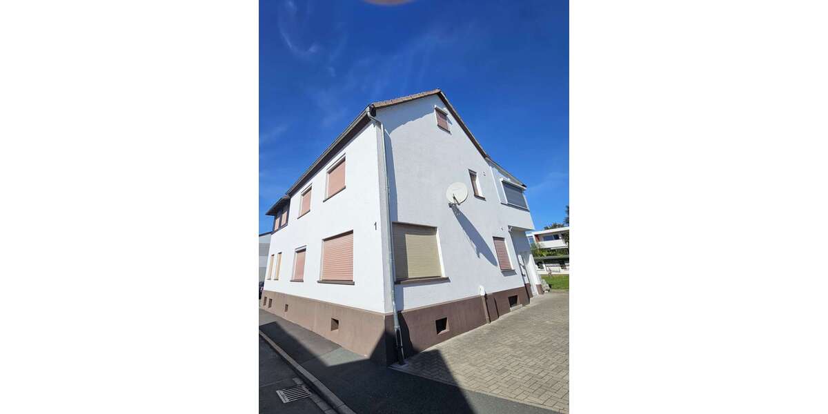 Haus zum Mieten in Karben 1.700 € 179 m² 6 zimmer