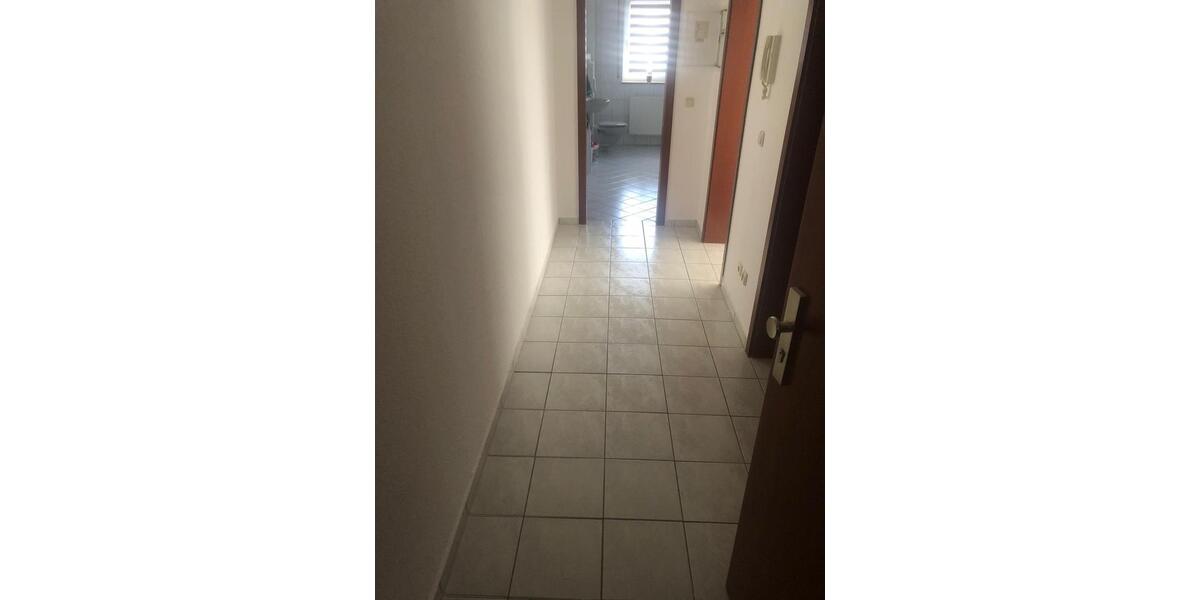 Gemütliche zwei Zimmer Wohnung im Erdgeschoss zimmer