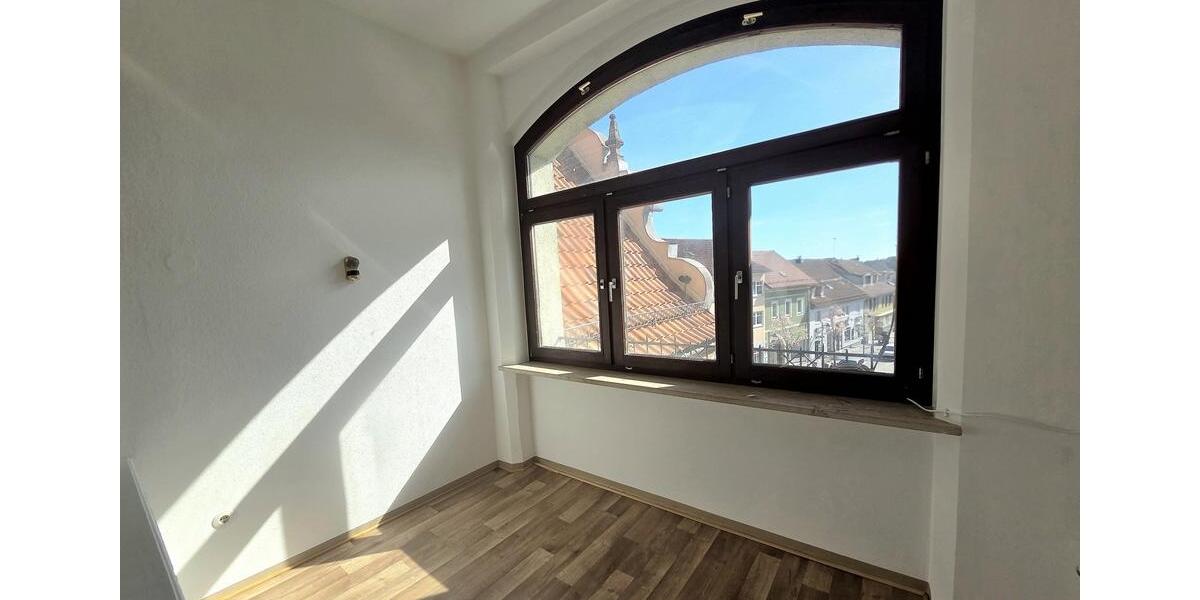 Etagenwohnung Bad Rodach - 6 Zimmer, 150 m&sup2;, 1.000&euro; | Angebot:26094590