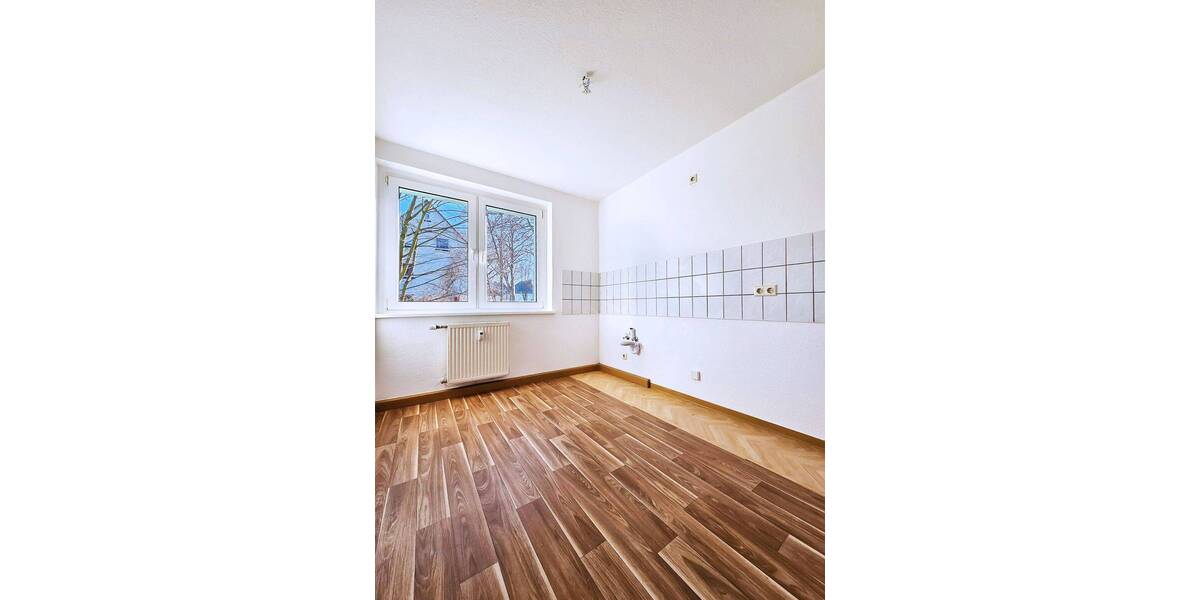 Etagenwohnung Bitterfeld-Wolfen Wolfen - 2 Zimmer, 42 m&sup2;, 270&euro; | Angebot:26656877