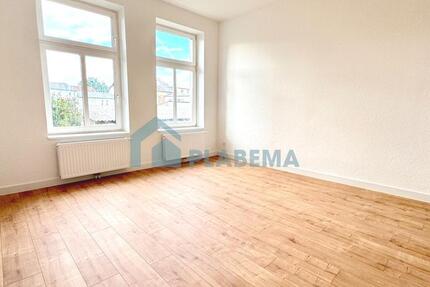 JETZT ZUM NEUEN PREIS-Exklusive sanierte 5-Zimmer Altstadtwohnung mit großem Balkon und Stellplatz 5 zimmer