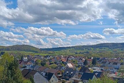 Haus Stadtoldendorf - 9 Zimmer, 130 m&sup2;, 1.050&euro; | Angebot:25843296