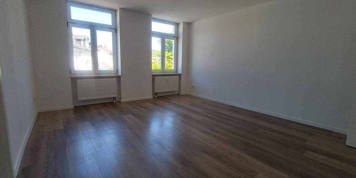Etagenwohnung Glauchau - 4 Zimmer, 89 m&sup2;, 499&euro; | Angebot:26816314