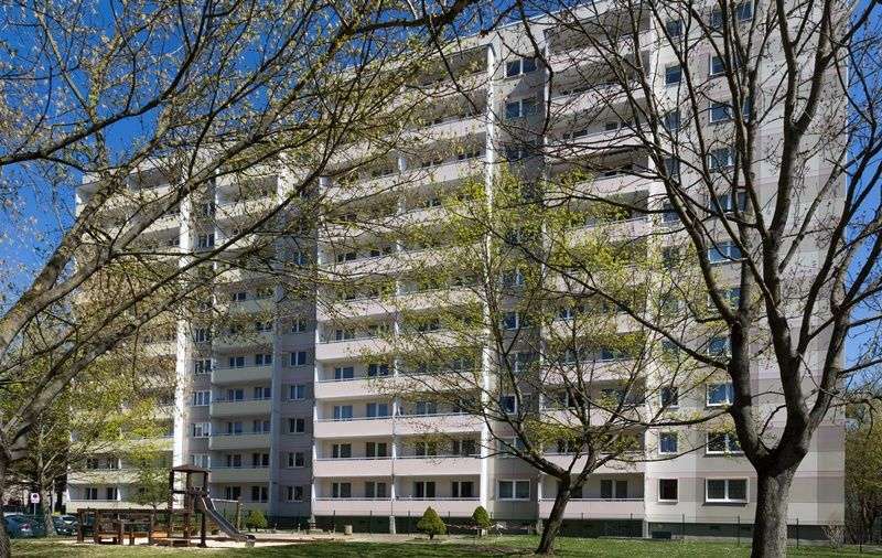 Etagenwohnung Hermsdorf - 4 Zimmer, 73 m&sup2;, 440&euro; | Angebot:27233808
