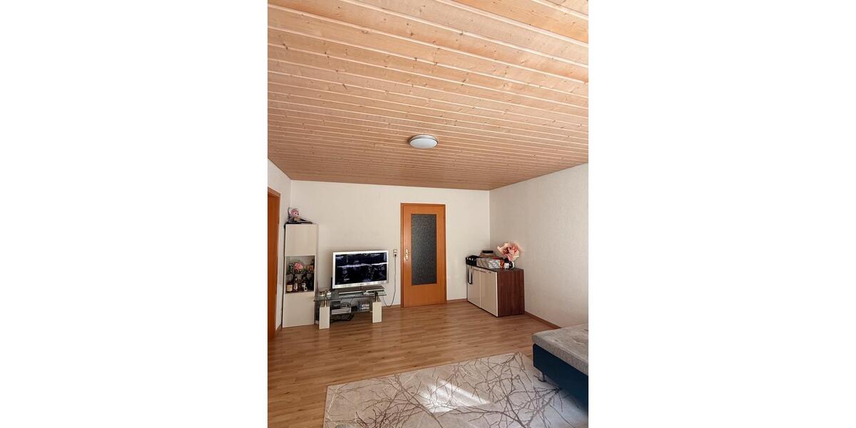 Etagenwohnung Salach - 2.5 Zimmer, 63 m&sup2;, 850&euro; | Angebot:26636247