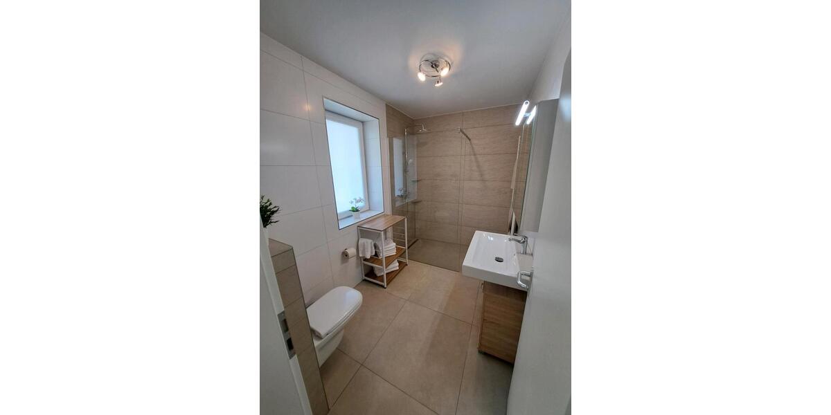 Wohnen auf Zeit Vlotho - 3 Zimmer, 80 m&sup2;, 140&euro; | Angebot:20715279