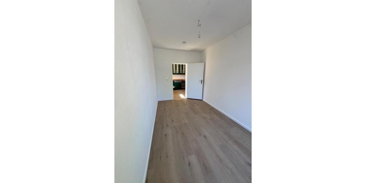 Etagenwohnung Uetersen - 4.5 Zimmer, 118 m&sup2;, 1.500&euro; | Angebot:26426662