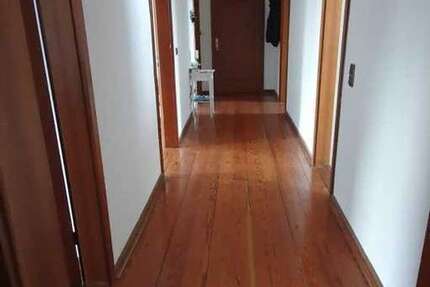 Wohnung Pirmasens - 4 Zimmer, 126 m&sup2;, 657&euro; | Angebot:27287779