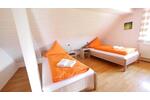Etagenwohnung Ochsenhausen - 7 Zimmer, 130 m&sup2;, 1.450&euro; | Angebot:25851453