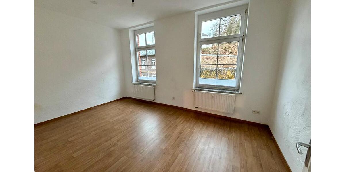 Etagenwohnung Kirchen (Sieg) - 4 Zimmer, 93 m&sup2;, 490&euro; | Angebot:25300305