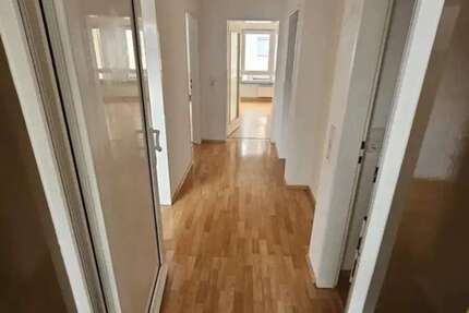 Wohnung Pirmasens - 2 Zimmer, 63 m&sup2;, 425&euro; | Angebot:26185984
