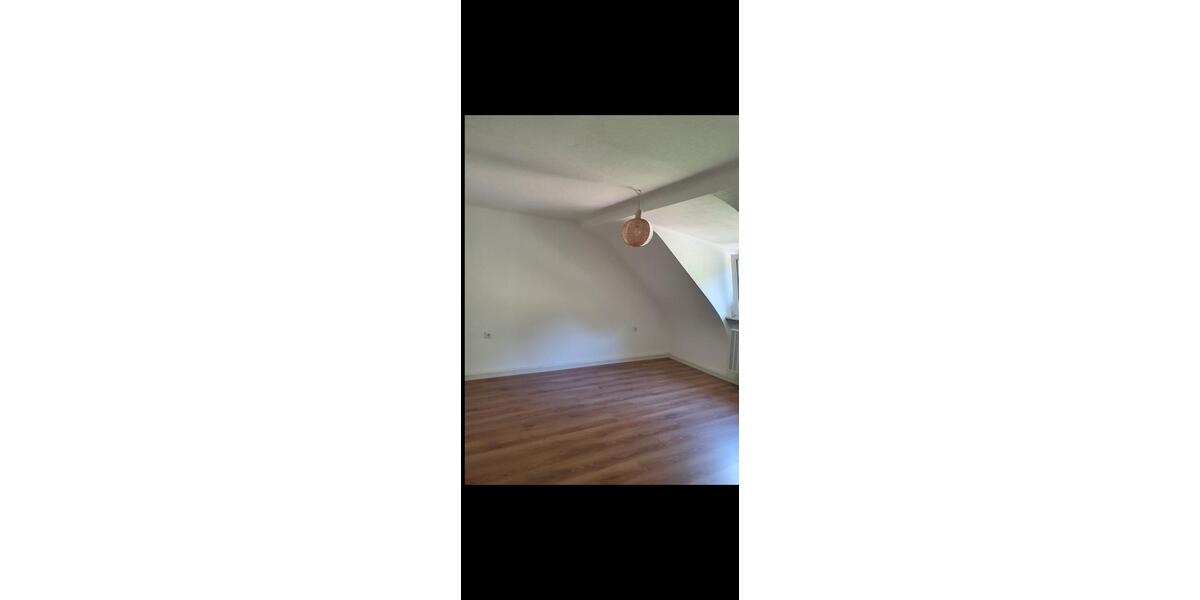 Dachgeschoßwohnung Merzig - 3 Zimmer, 85 m&sup2;, 910&euro; | Angebot:26059607