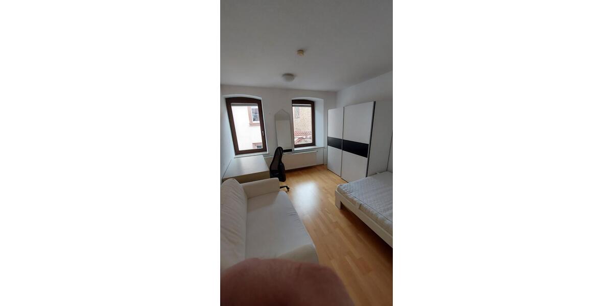 Wohnen auf Zeit Edenkoben - 3 Zimmer, 107 m&sup2;, 385&euro; | Angebot:26536745