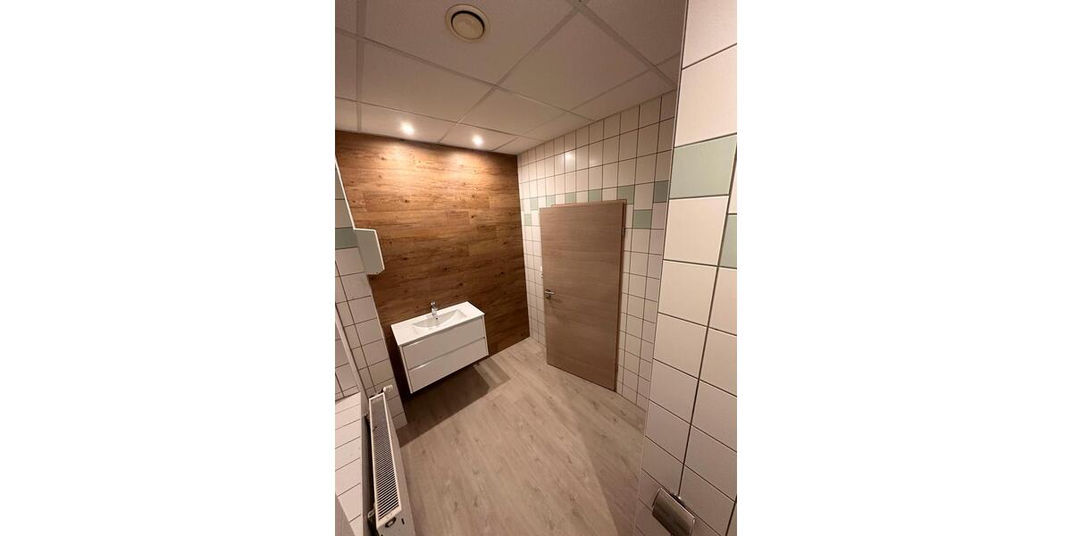 Einfamilienhaus Seevetal Hagolt - 10 Zimmer, 265 m&sup2;, 3.750&euro; | Angebot:26284229