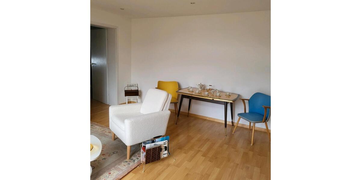 Dachgeschoßwohnung Hofheim am Taunus - 1 Zimmer, 55 m&sup2;, 1.200&euro; | Angebot:24837078