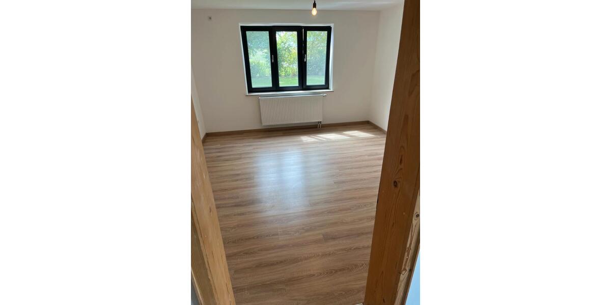 Erdgeschoßwohnung Altötting - 5 Zimmer, 93 m&sup2;, 850&euro; | Angebot:26611852