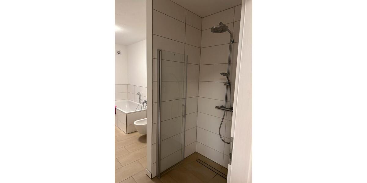 Erdgeschoßwohnung Rahden - 5 Zimmer, 136 m&sup2;, 1.100&euro; | Angebot:26019184