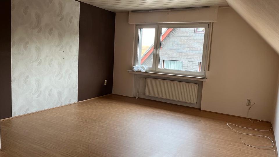 Etagenwohnung Gummersbach Berstig Süd - 4 Zimmer, 90 m&sup2;, 770&euro; | Angebot:24873193