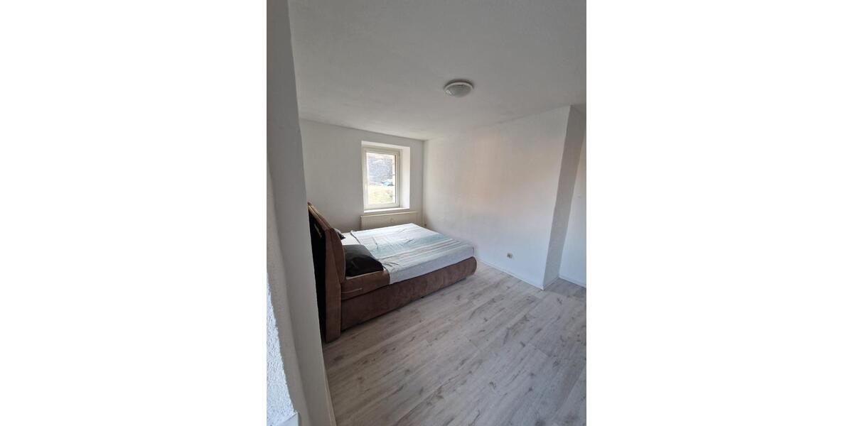 Etagenwohnung Sonneberg - 3 Zimmer, 80 m&sup2;, 800&euro; | Angebot:25800526