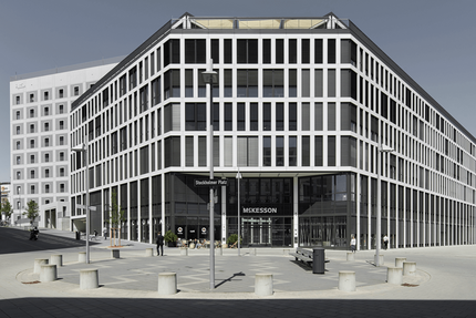 Büro in Stuttgart 1.290 € 15 m² zimmer