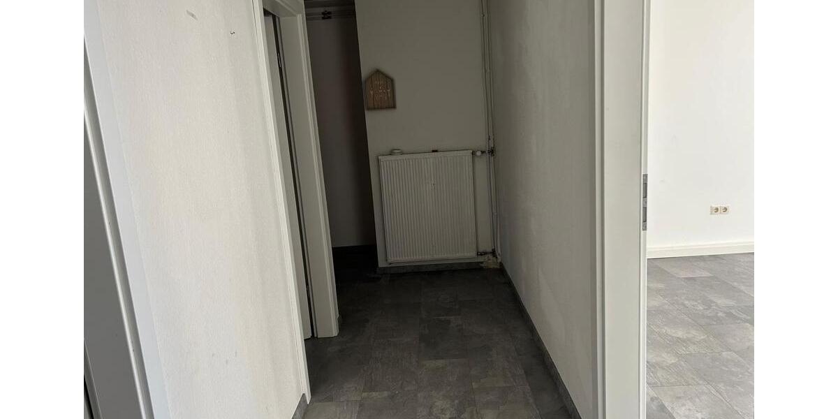 Etagenwohnung Göllheim - 2 Zimmer, 89 m&sup2;, 700&euro; | Angebot:25853677