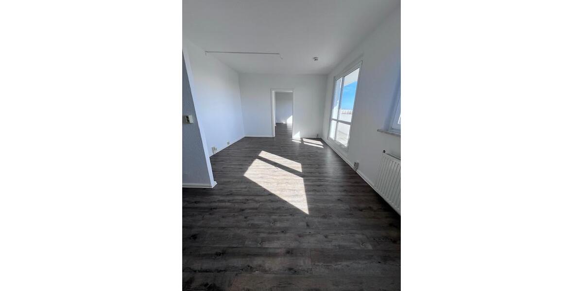 Etagenwohnung Halle (Saale) Silberhöhe - 5 Zimmer, 77 m&sup2;, 600&euro; | Angebot:25974501