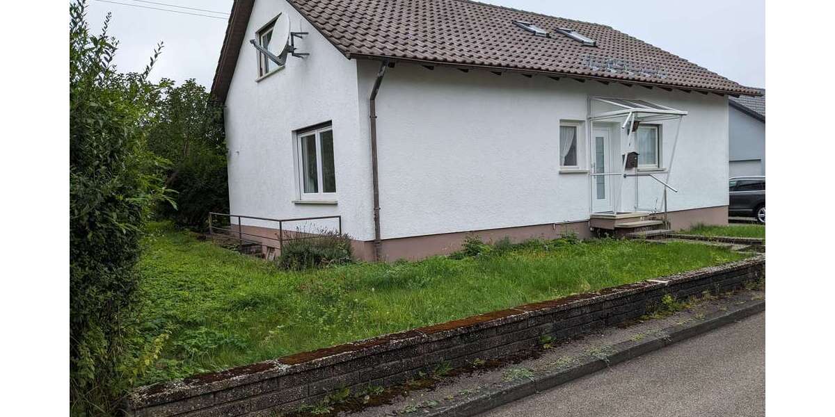 Einfamilienhaus Albstadt Gemarkung Onstmettingen - 5 Zimmer, 110 m&sup2;, 1.290&euro; | Angebot:26548203