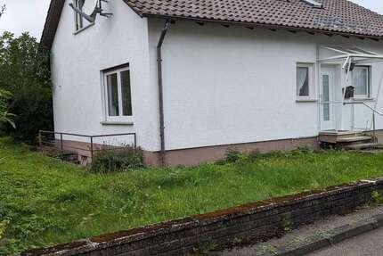 Haus Albstadt Gemarkung Onstmettingen - 5 Zimmer, 110 m&sup2;, 1.290&euro; | Angebot:26548203