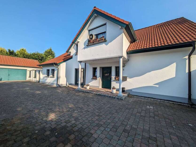 Wohnung zum Mieten in Geldern 1.040 € 145 m²