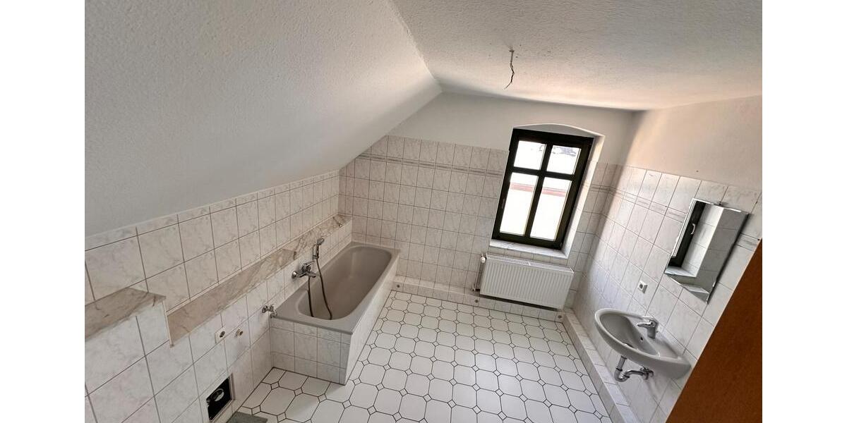 Maisonettenwohnung Weißwasser (Oberlausitz) - 2 Zimmer, 68 m&sup2;, 770&euro; | Angebot:26652961