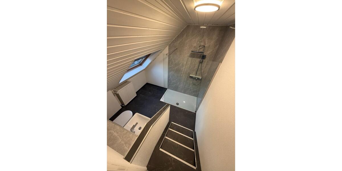 Dachgeschoßwohnung Herford Falkendiek - 4 Zimmer, 110 m&sup2;, 1.100&euro; | Angebot:25922777