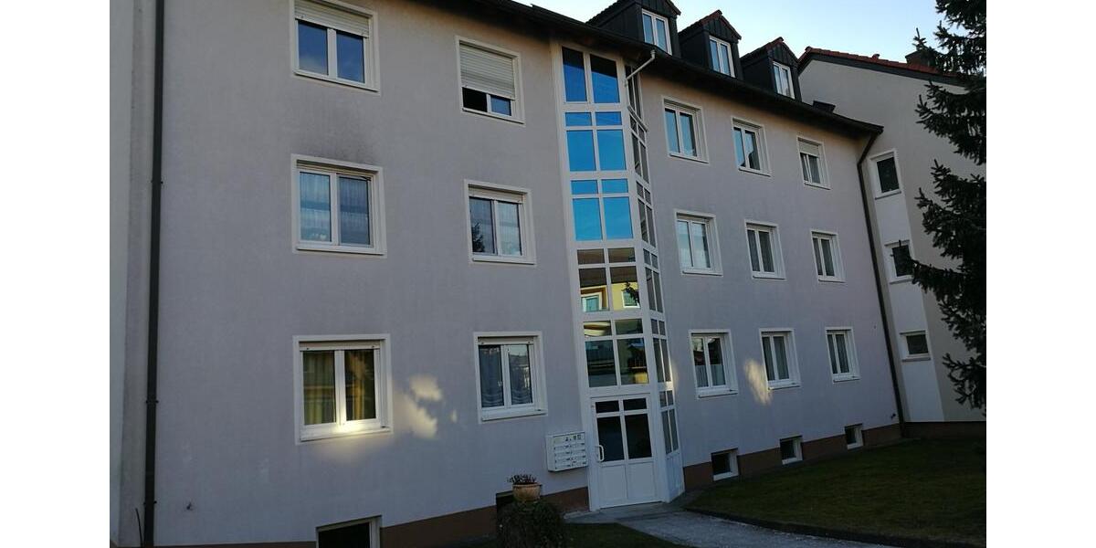 Etagenwohnung Heroldsberg - 3 Zimmer, 83 m&sup2;, 865&euro; | Angebot:25178640