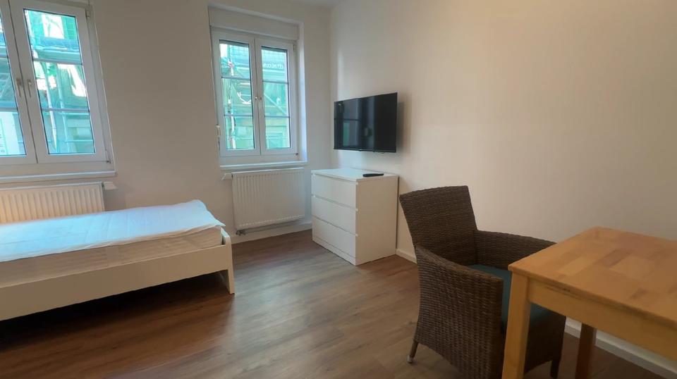 Wohnen auf Zeit Neustadt an der Weinstraße - 7 Zimmer, 20 m&sup2;, 600&euro; | Angebot:26546369