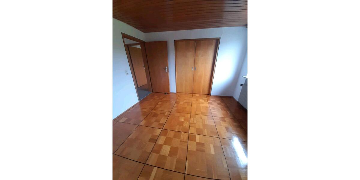 Dachgeschoßwohnung Achstetten - 4 Zimmer, 80 m&sup2;, 1.100&euro; | Angebot:24712654