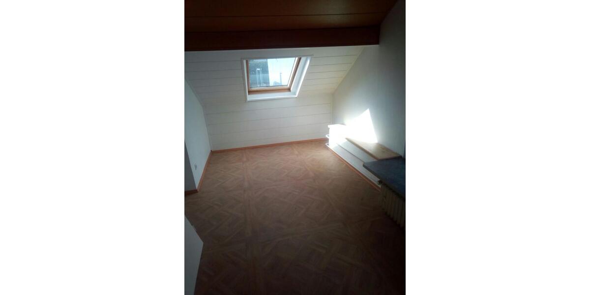 Dachgeschoßwohnung Wuppertal Barmen - 3 Zimmer, 75 m&sup2;, 599&euro; | Angebot:25415120