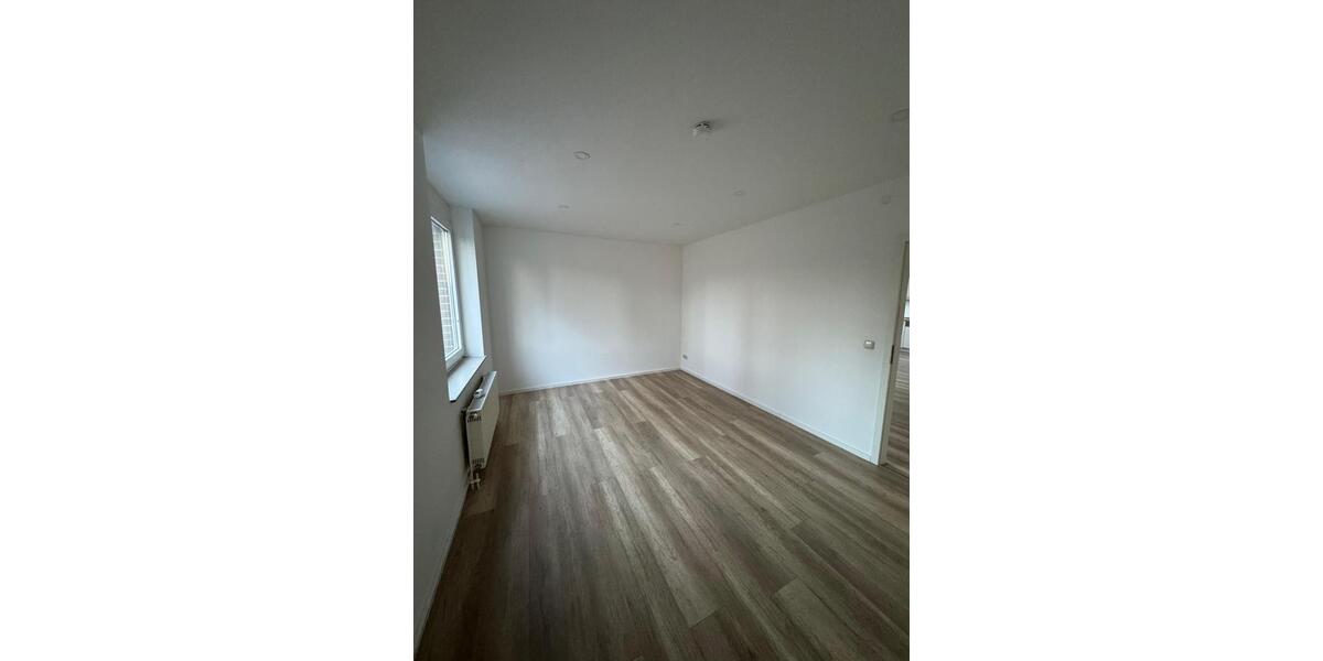 Etagenwohnung Bergen - 4 Zimmer, 123 m&sup2;, 860&euro; | Angebot:25281162