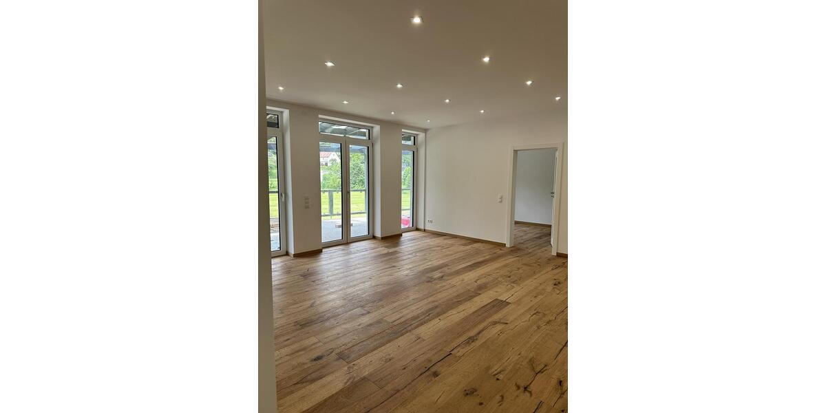 Etagenwohnung Egloffstein - 5 Zimmer, 141 m&sup2;, 1.450&euro; | Angebot:26691314