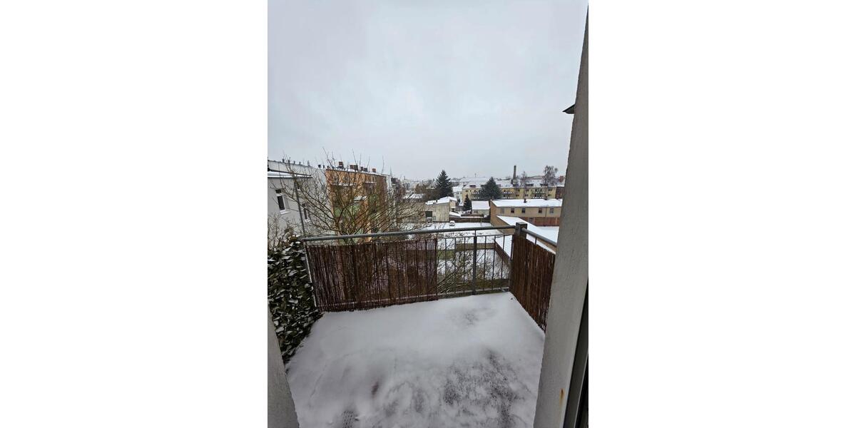 Dachgeschoßwohnung Schwerin - 3 Zimmer, 67 m&sup2;, 668&euro; | Angebot:26131823