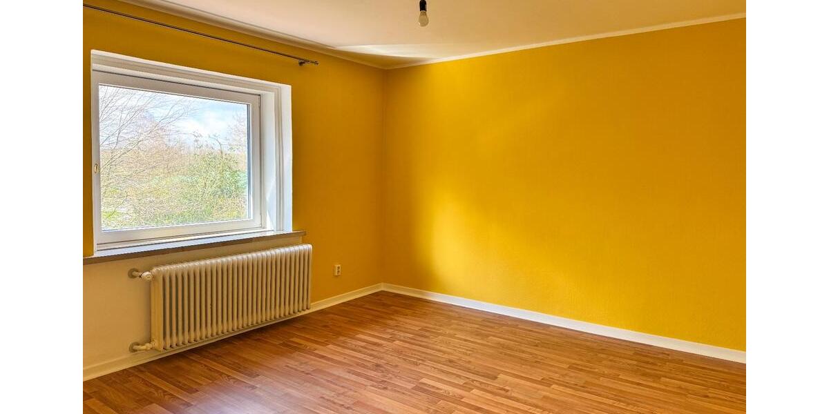 Einfamilienhaus Heide - 7 Zimmer, 199 m&sup2;, 2.200&euro; | Angebot:26340952