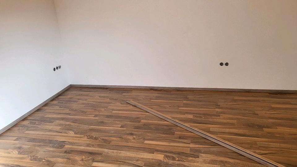 Vermiete Haus mit großem Grundstück 1.700€ Kalt 8 zimmer
