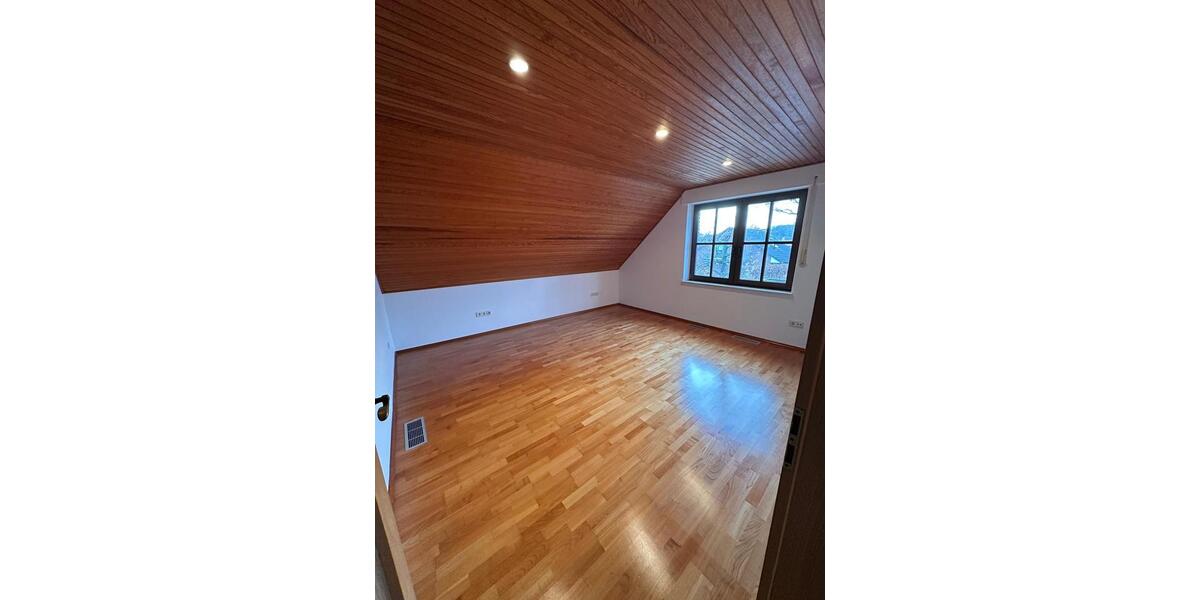 Einfamilienhaus Emlichheim - 5 Zimmer, 148 m&sup2;, 1.670&euro; | Angebot:23841231