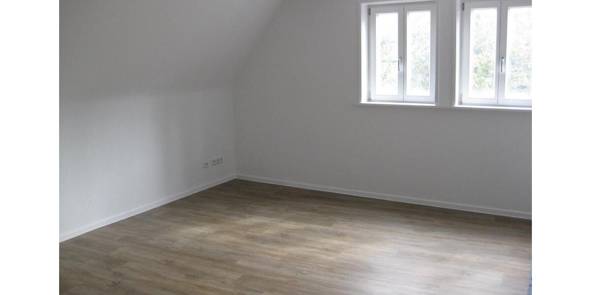 - 4-Zimmer-Wohnung mit EBK in der Fußgängerzone - 4 zimmer