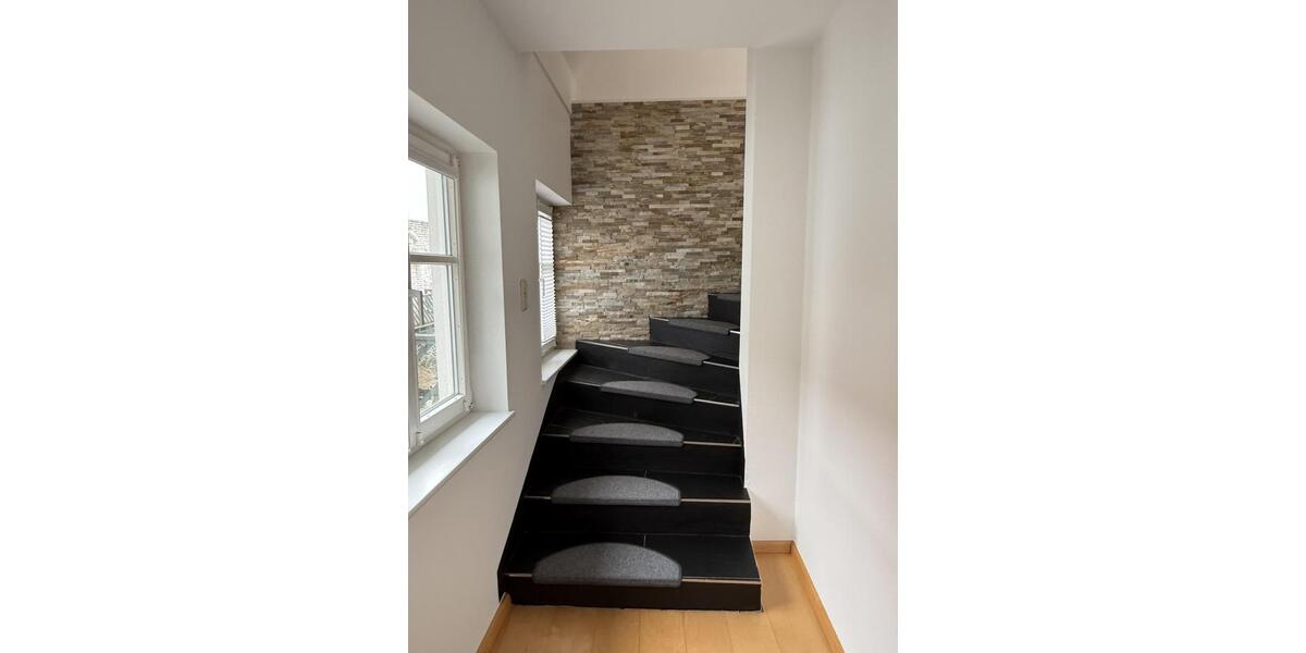 Maisonettenwohnung Hofheim am Taunus - 3 Zimmer, 97 m&sup2;, 1.200&euro; | Angebot:26198029