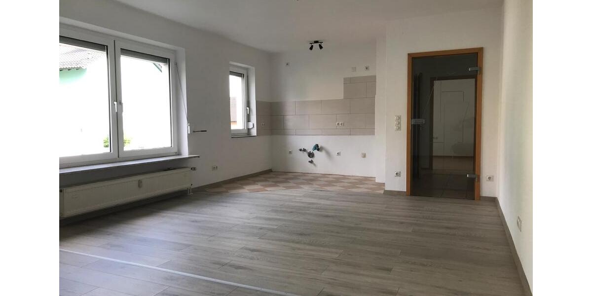Hochparterre Hof Christiansreuth - 2 Zimmer, 54 m&sup2;, 430&euro; | Angebot:26233567